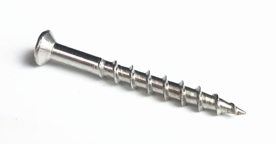Prenda impermeable reciclada cepillada del tornillo de los clips plásticos de los accesorios del Decking de WPC