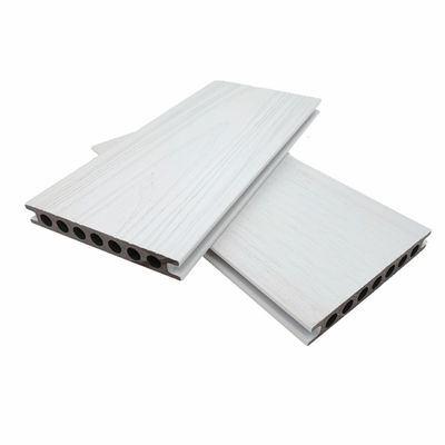 Plástico de madera blanco WPC del Decking compuesto de la protuberancia del Co de la terraza ISO9001