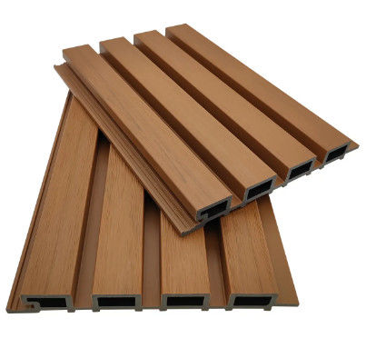 La lumbrera compuesta plástica de madera de WPC artesona el revestimiento de la pared al aire libre 1 pulgada