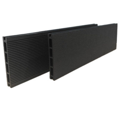 Convenientes pisos de plástico HDPE WPC Instalación fácil para ahorros de tiempo y mano de obra