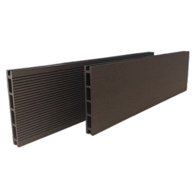 Piso WPC personalizable 21*145 mm adaptado a sus necesidades de diseño específicas