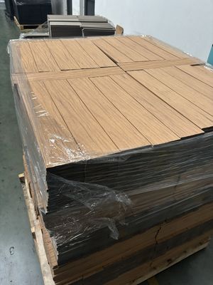 Pisos de WPC Luxury Series 500x500: la artesanía define la excelencia