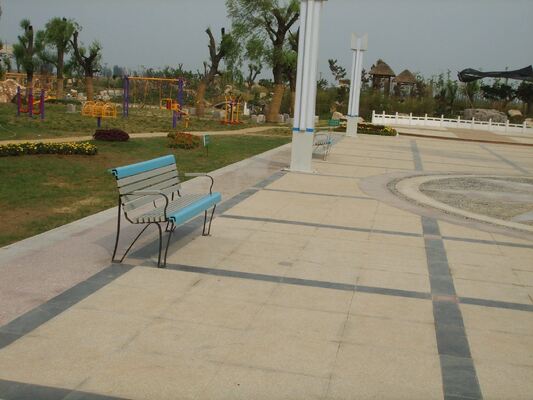 Parque al aire libre fuera del jardín público Patio WPC Banco de asiento sin respaldo de listones de madera