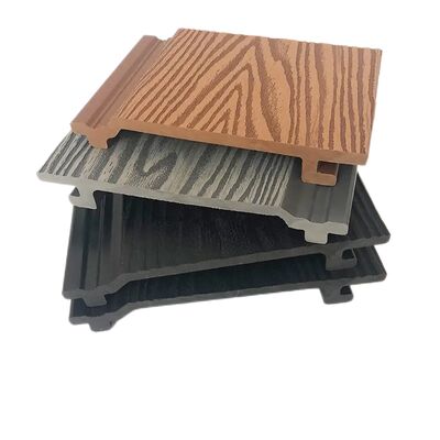 El revestimiento de pared de WPC de alta calidad sube el nuevo exterior decorativo impermeable al aire libre industrial del revestimiento