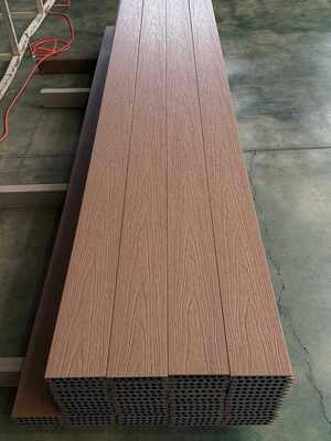El compuesto durable del material de construcción artesona el Decking al aire libre de los muebles de WPC