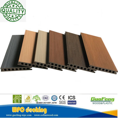 Decking compuesto de plástico y madera de coextrusión para suelos de exterior resistente al agua